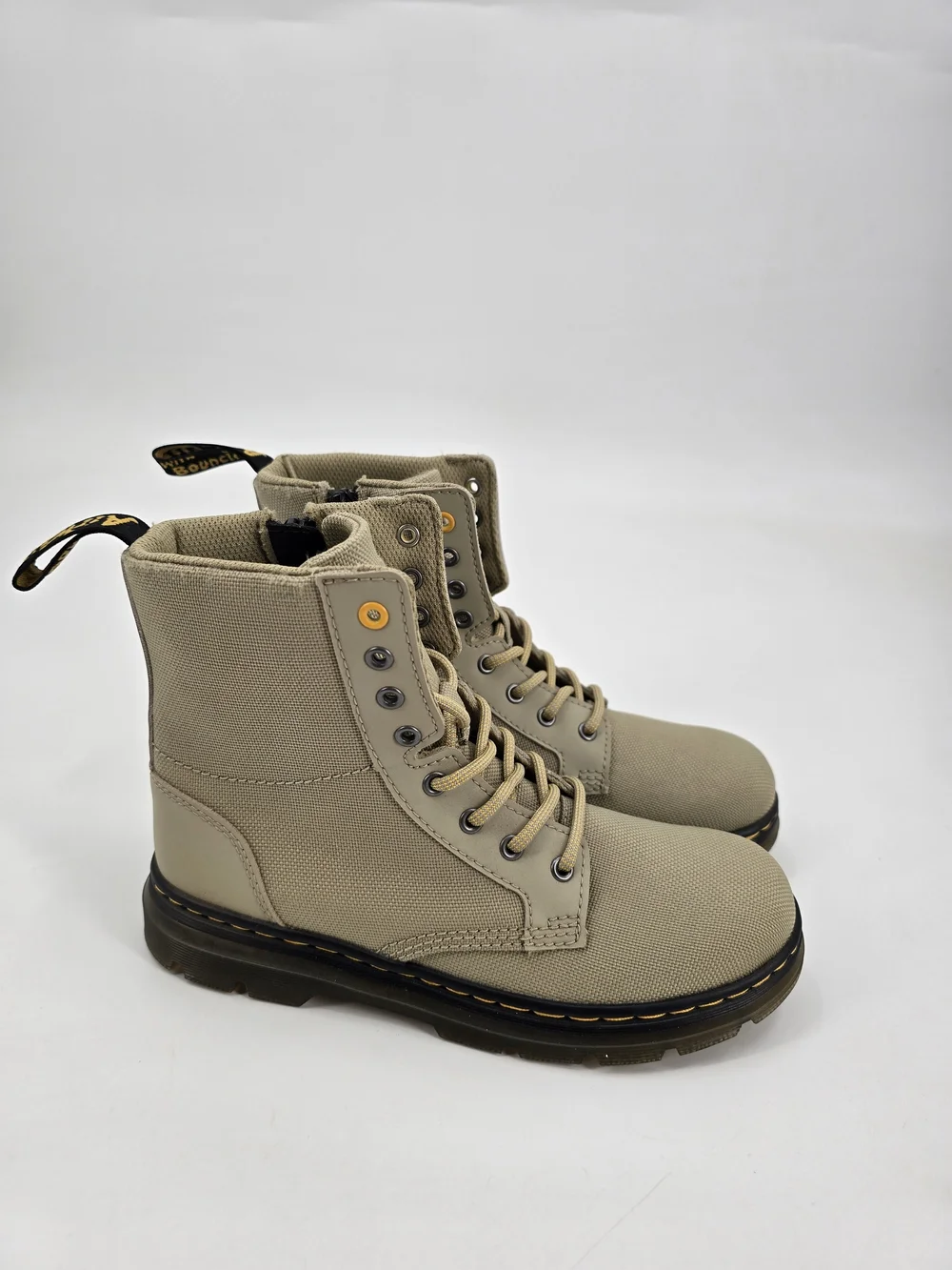 Dr. Martens Junior Combs Extra Tough Utility Light Olive Boots Size 2 NWOB